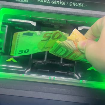 Yapı Kredi ATM'de Yırtık Euro Banknotu Nedeniyle Zarar Telafi Talebi