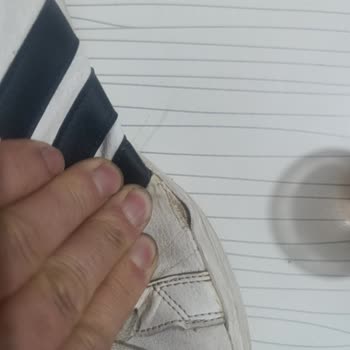 Adidas Ayakkabısında Kısa Sürede Açılma Ve Yırtık: Ayıplı Ürün İadesi Talebi