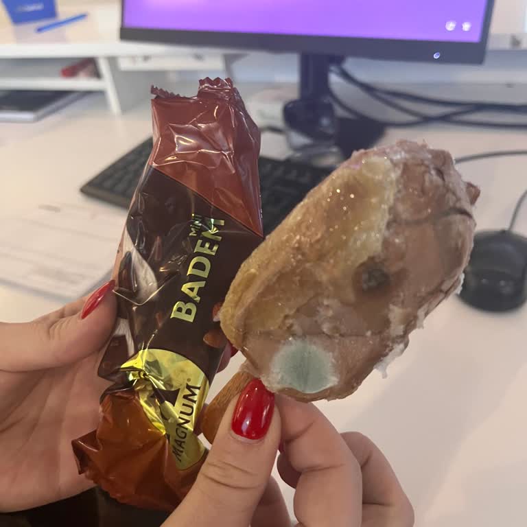 Migros Hemen'den Gelen Magnum Mini Dondurmanın Küflü Olması Ve İade Sürecinin Eksik İşlenmesi