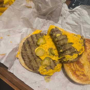Yanlış Hazırlanan Saloon Burger Siparişinde Açıklamasız İade Reddi