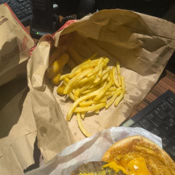 Yanlış Hazırlanan Saloon Burger Siparişinde Açıklamasız İade Reddi