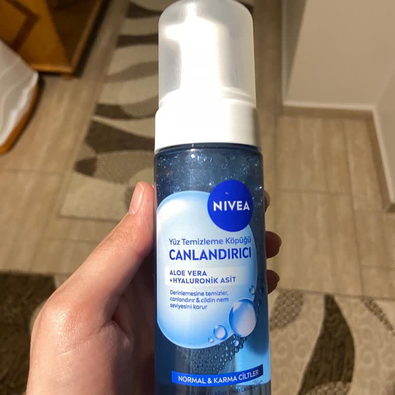 Karma Ciltler İçin Satılan Nivea Yüz Temizleme Köpüğü Cildi Yakıyor