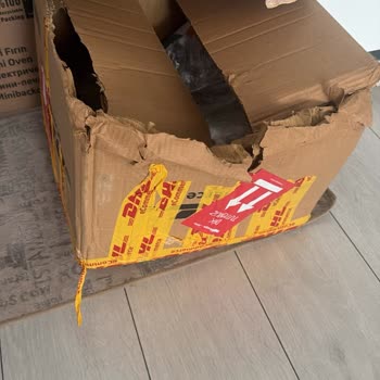 DHL Ecom'da Kırılan Koli Ve Cevapsız Şikayet