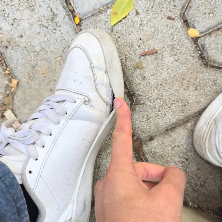 Puma Beyaz Sneaker'de Kısa Sürede Açılan Kenar Ve Yırtılma