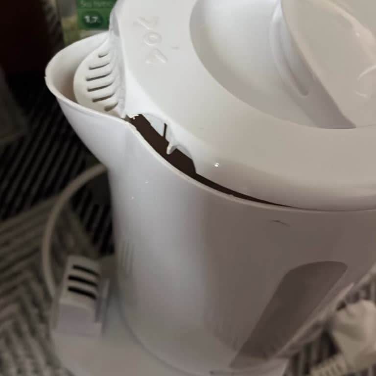 Kiwi Home Garanti Kapsamındaki Kettle Kırık Geri Geldi, Çözüm Bekleniyor