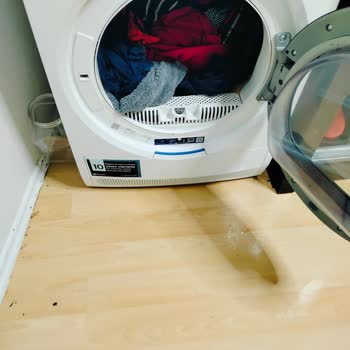Electrolux Kurutma Makinesinde Su Doldurmama Ve Altından Su Kaçması