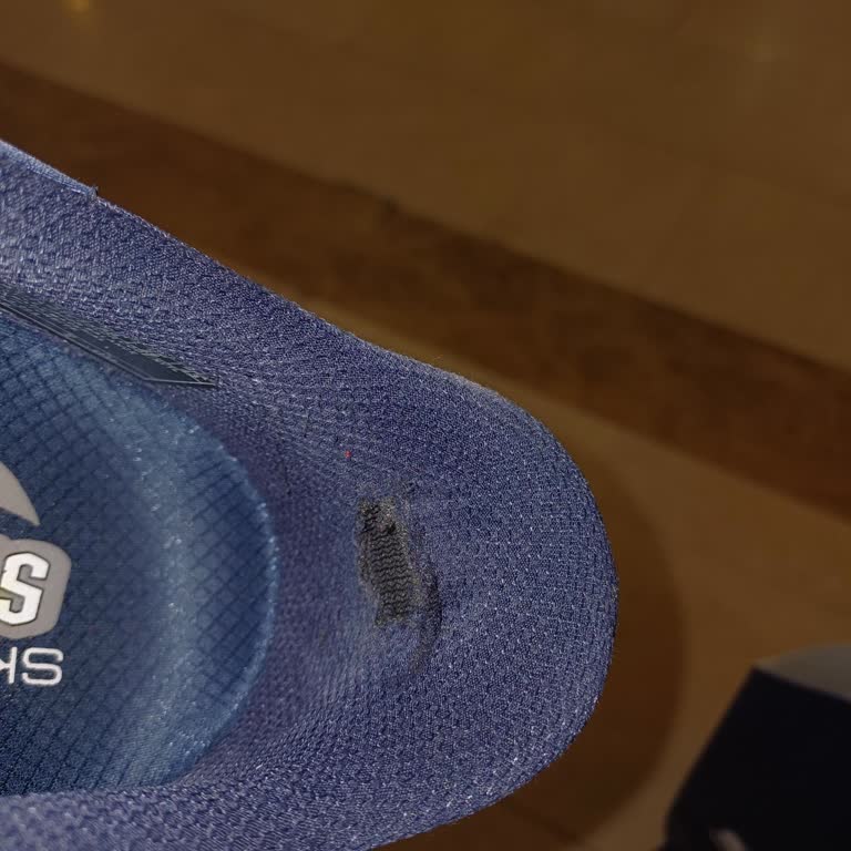 Skechers  Arch Fit Summits Ayakkabısında İç Astar Yırtılması Ve Değişim Reddi