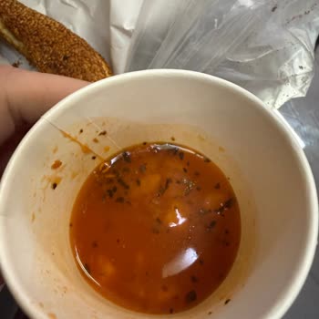 Knorr Bardak Çorbasında Hijyen Sorunu Kurumuş Kurt Görüldü