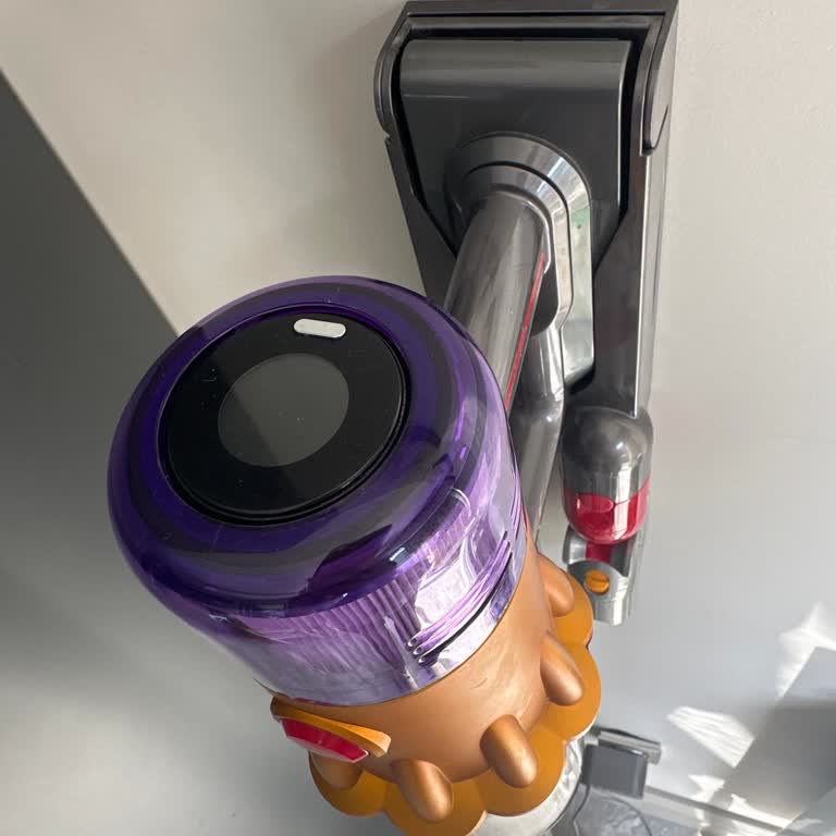Dyson V12 Süpürge Batarya Arızası Ve Planlı Eskime Şikayeti