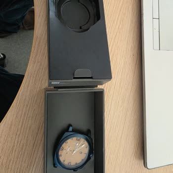 Media Markt'tan Yanlış Saat Gönderimi: Samsung Galaxy Watch Ultra 2 Yerine Analog Saat Teslim Edildi
