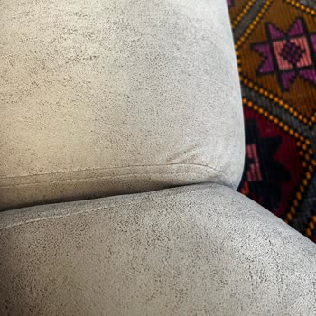 Mitra Koltuk Takımında Kötü Dikiş Ve Görünüm Sorunu