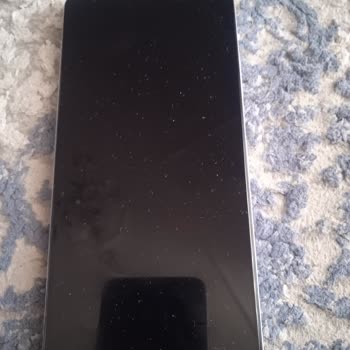 Başlangıç Ekranında Takılan Realme Note 60 İçin Acil Fatura Talebi