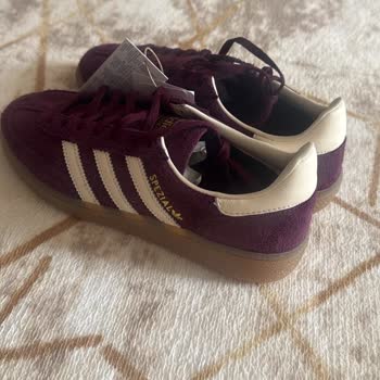 Kusurlu Adidas Spezial Ayakkabı İçin SuperStep'te Değişim Ve Fiyat Farkı Mağduriyeti