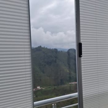 Eksik Perde Teslimatı Ve İlgisiz Müşteri Desteği
