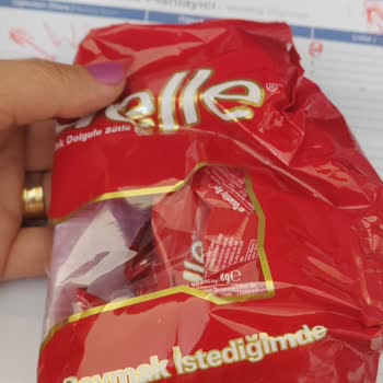 Migros Hemen'de Yırtık Çikolata Paketi İçin Değişim Ve İade Talebi