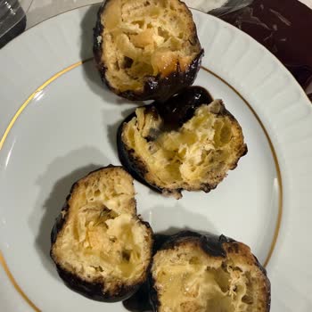 Carrefour’da Krema Dolgulu Olarak Satılan Profiterol’lerin İçinin Boş Çıkması