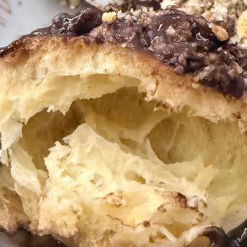 Carrefour’da Krema Dolgulu Olarak Satılan Profiterol’lerin İçinin Boş Çıkması