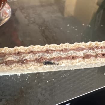 BİM Şubesinde Centro Gofrette Yabancı Madde Ve Hijyen Endişesi