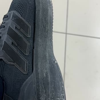 Adidas Ultraboost 5 Ayakkabısında Erken Tabana Aşınma Ve İade Talebinin Reddedilmesi