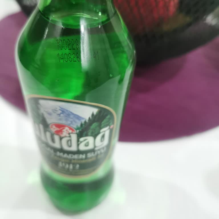 Happy Center Kartal Atalar Şubesinde Uludağ Doğal Maden Suyu'nda Kimyasal Koku Ve Tat Sorunu