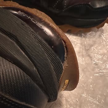 Skechers Ayakkabısında Çoklu Aşınma Ve Yırtılma, Garanti Reddi Ve Değişim Talebi