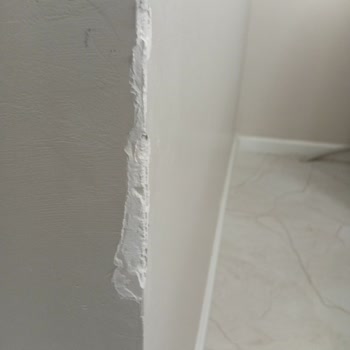 Arçelik Servisinin Dikkatsiz Kurulumu Duvarıma Zarar Verdi