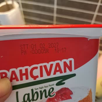 A101’den Bahçıvan Labne’de Küf: Son Kullanma Tarihi Geçmemiş Olmasına Rağmen Sağlık Riski