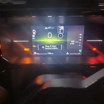 Renault Clio 6 Araçta Tekrarlayan Stop Ve Sürekli Arıza Uyarıları İçin Değişim Talebi