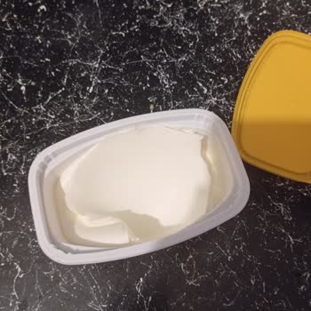Hakmar Gıda Halk Sana Kase Yağı Beyaz Kremamsı Görünüm Ve Erimeme Sorunu