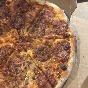 Domino's Selimpaşa Şubesinde Sert Ve Soğuk Pizza Eksik Ürün Ve Kötü İletişim