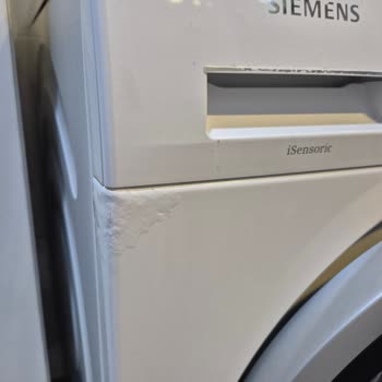 Siemens Çamaşır Makinesinde Kısa Sürede Oluşan Pas Problemi İçin Ücretsiz Onarım Talebi