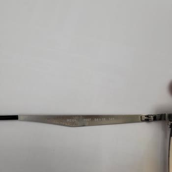 Atasun Optik'ten Alınan Rayban Gözlüğün Çerçevesi Soyuluyor Ve Lens Rengi Değişiyor: Garanti Reddi
