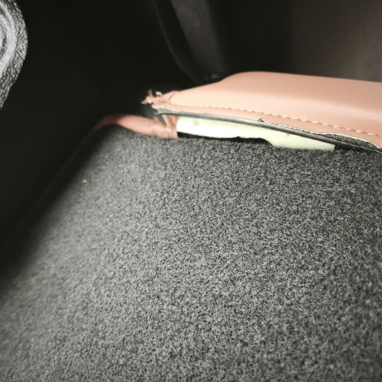 Mini Cooper’da Koltuk Açılması Ve İkame Araç Verilmemesi Üzerine Hızlı Çözüm Beklentisi