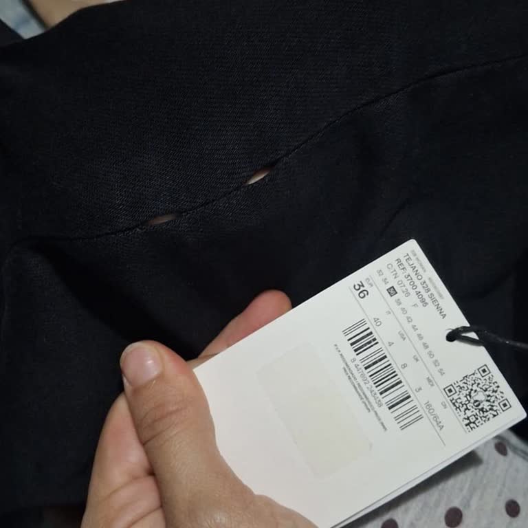 Mango Online Mağazasından Uzun Beklemenin Ardından Defolu Jean Pantolon Şikayeti