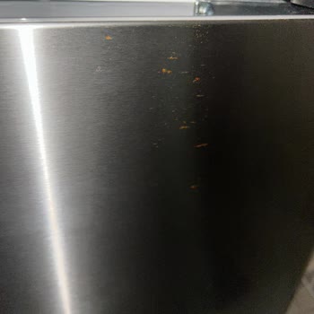 İnox Olarak Satılan Profilo Buzdolabının Dondurucu Kapısında Paslanma Ve Garanti Dışı Reddedilmesi