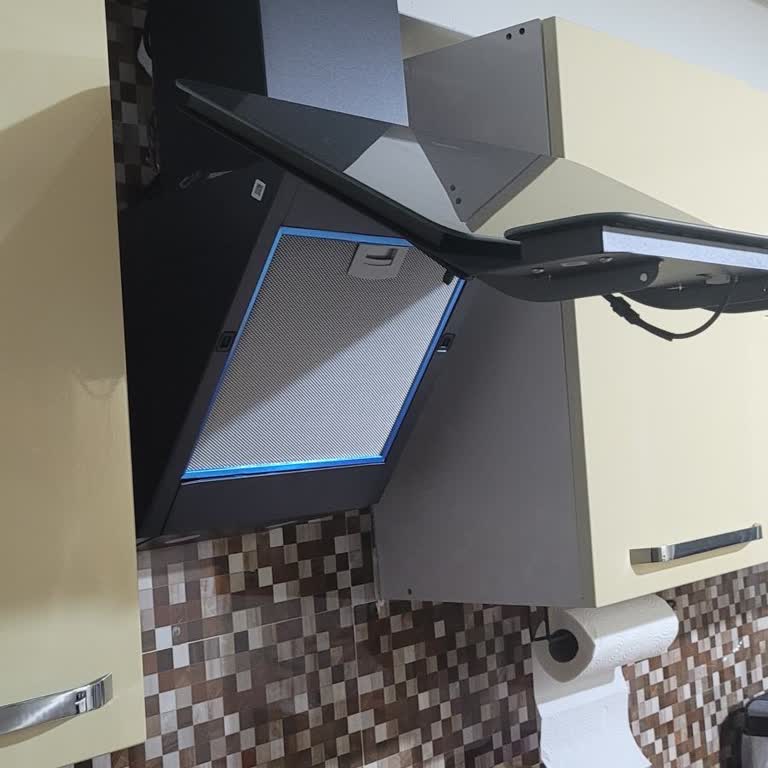 Ferre Davlumbazda Cam Parçası Hatalı Güvenlik Riski Ve Geciken Parça Değişimi
