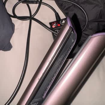 Dyson Air Strait Cihazında Boya Soyulması Garanti Reddi
