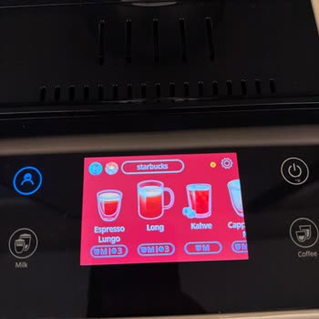 De'Longhi Exam Rivelia Kahve Makinesinin Arızalı Ekranı İçin Yeni Ürün Değişimi Talebi