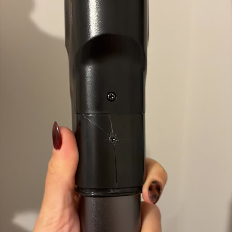 Philips Aqua Trio Dikey Süpürge Teleskopik Boru Plastik Parçasının Çatlaması Ve Garanti Talebi