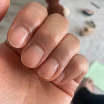 Solante Pigmenta Tinted Lotion Ürünü Çamur Gibi Kalıp Kıyafet Ve Eşyalara Lekeler Bırakıyor