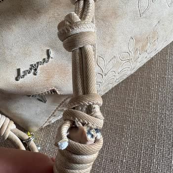 Kısa Sürede Sapı Kırılan Desigual Çanta İçin Ücretsiz Değişim Talebi