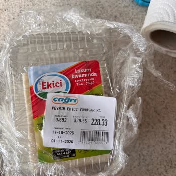 Ekici Lokum Kıvamındaki Beyaz Peynirde Sert Doku Ve Tat Bozulması