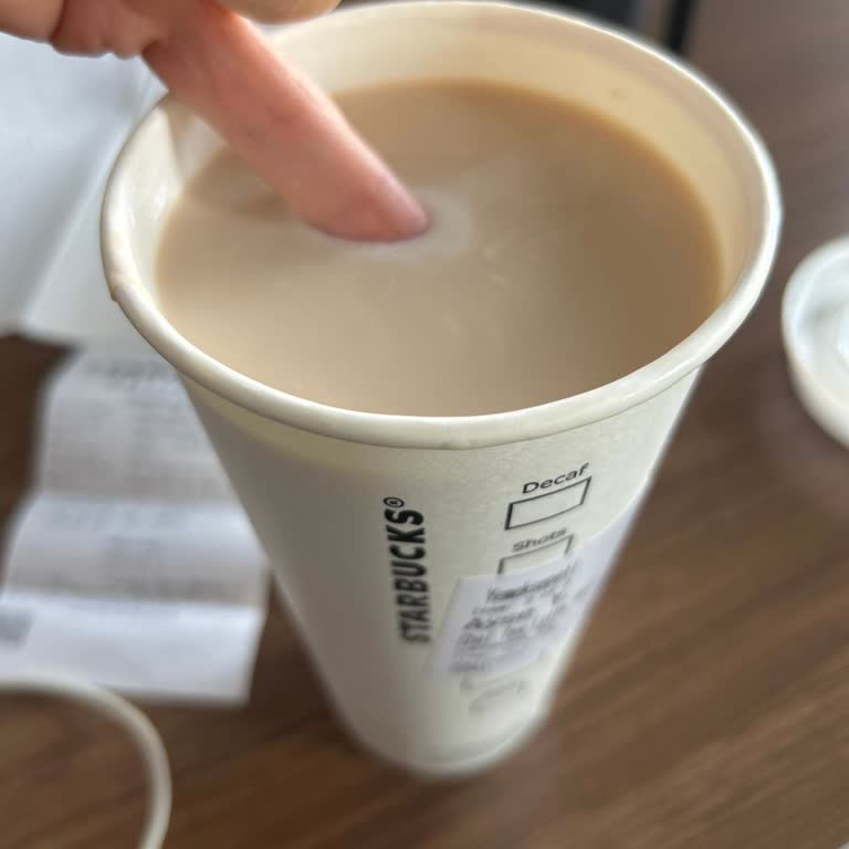 Ekstra Sıcak İstediğim Chai Tea Latte Soğuk Geldi, Çözüm Sunulmadı