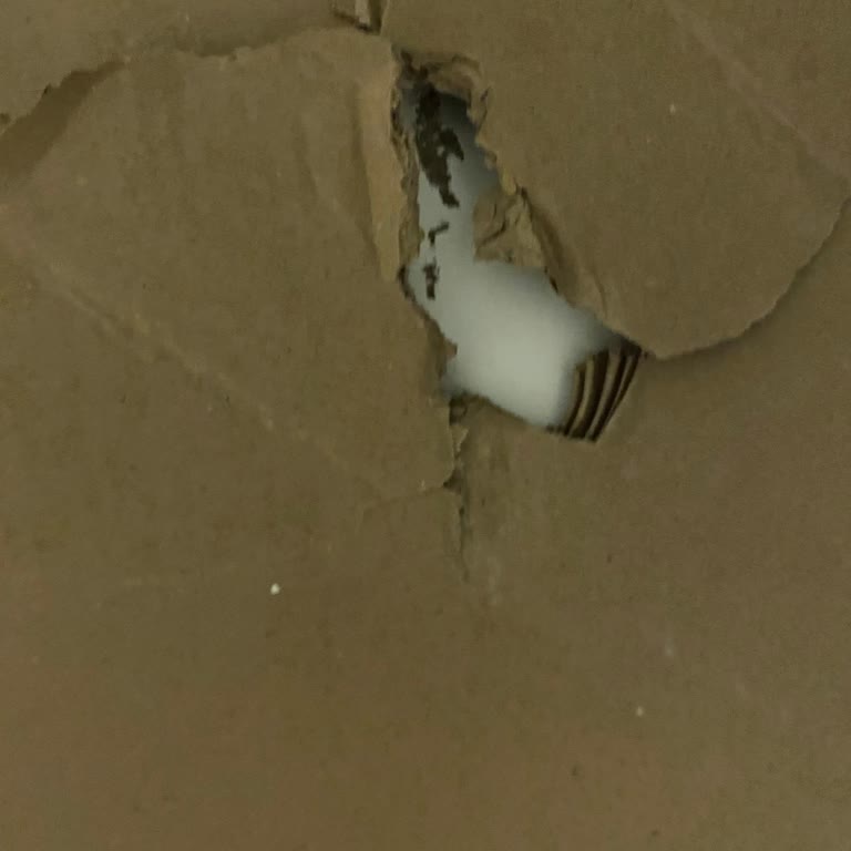 İKEA Brimnes Gardıropta Teslimat Hasarı Ve Montaj Sorunları
