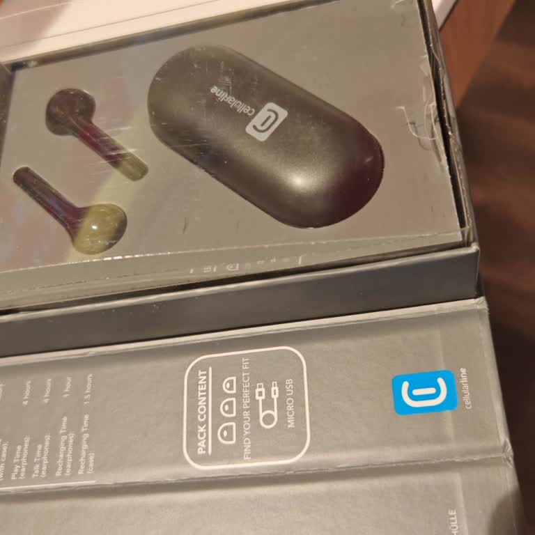 Satın Alınan Cellularline Bluetooth Kulaklık Açık Kutu Olarak Teslim Edildi
