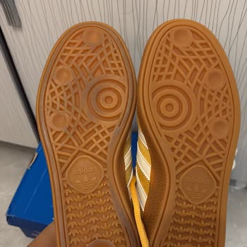 SuperStep’te Yanlış Renk Ve Kusurlu Adidas Ayakkabı Gönderimi