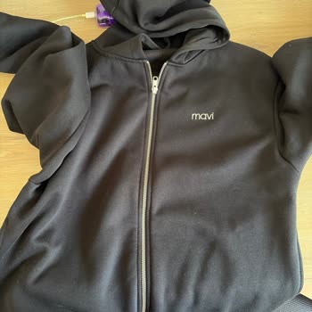 Mavi Mağazanızdan Satın Alınan Sweatshirt’te Dikiş Ayrılması Ve Değişim Talebi