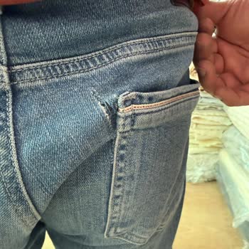 Mavi Jean Pantolonunun Arka Cep Yırtılması Ve Müşteri Hizmetlerine Ulaşılamaması
