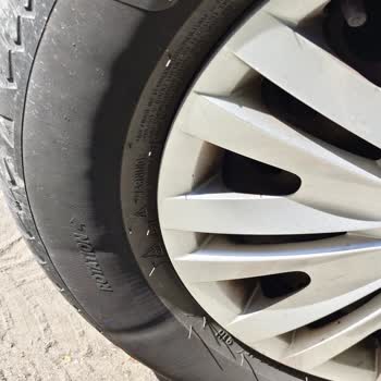 Michelin CrossClimate Lastiklerinde Yanak Balonlaşma Sorunu Ve Garanti Talebi