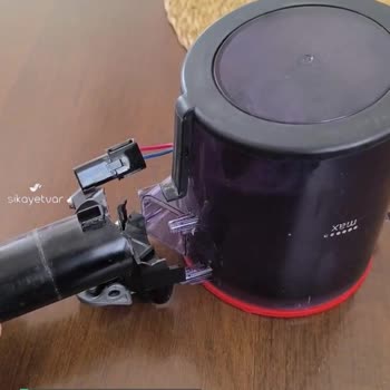 Bosch Şarjlı Süpürge Hazne Giriş Parçası Kronik Bir Sorun Parça Temini